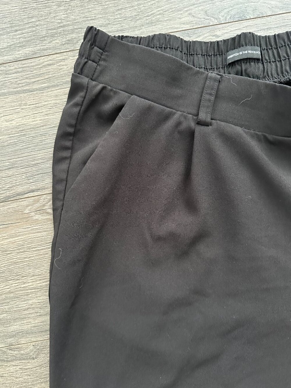 Torrid Pull-On Relaxed Taper Studio Refined Crepe High-Rise Pant 3 Regular - Picture 3 of 5